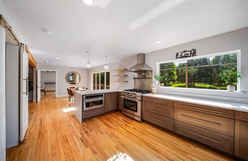 Hermosa House | Luxe Retreat at Celebration Pond - 6BR, 4.5 BA, WIFI, A/C, Optional HotTub