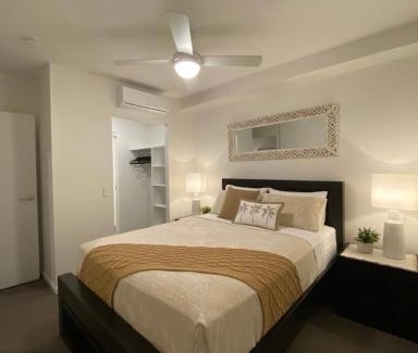 Cannon Hill Apartment | Luxe Retreat