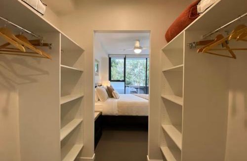 Cannon Hill Apartment | Luxe Retreat