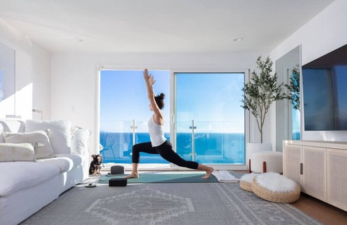 Malibu House | Luxe Retreat | Mins to Santa Monica + Palisades | Pet-Friendly