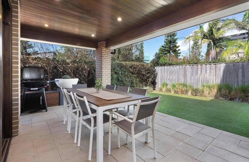 Shell Cove House | Luxe Retreat Shell Cove - Walk to Marina