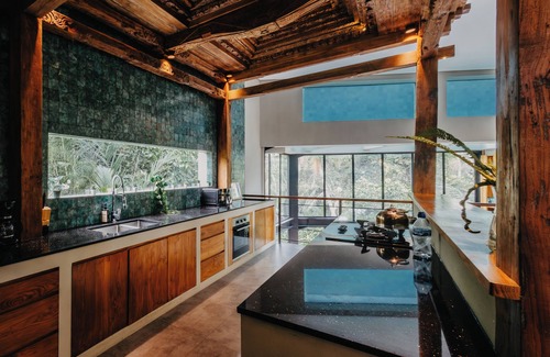 Ubud Villa | Luxe River Gorge Villa w/Glass Rooftop Pool
