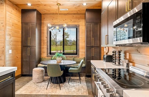 Wears Valley House | Luxe Smoky Lodge - Pool, Theater, Games, Sleeps 20