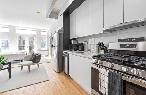 Central Park South Apartment | Luxe Studio with Charming Juliet Balcony