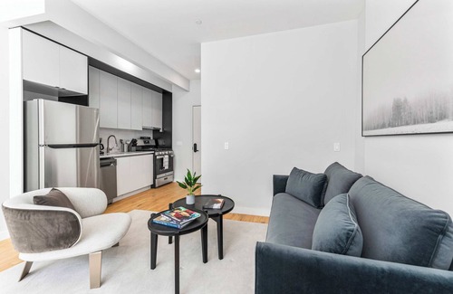 Central Park South Apartment | Luxe Studio with Charming Juliet Balcony