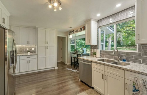 Salt Lake City House | Luxe Sugarhouse Sanctuary | Massage | Backyard