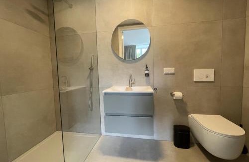 Centrum House | Luxe Suite - New - Safe City Center