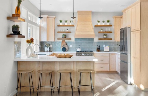 Bodega Bay House | Luxe Surf Shack | Rooftop Hot Tub, Games + Near Beach