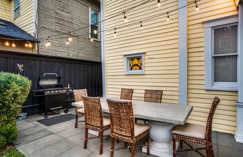Uptown House | ★ Luxe Thomas Mansion ★ | hot tub, pool, fire pit!