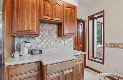 Colonial Pine Hills House | Luxe Villa Expansive Yard Near Rapid City