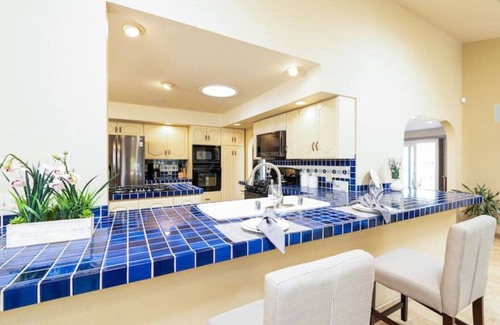 Castro Valley Villa | Luxe Villa - Family and Corporate Rental Sleeps 21