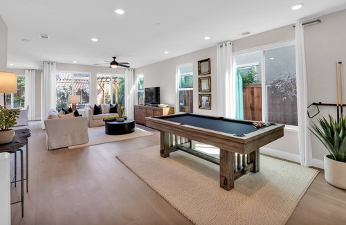 Brentwood House | LuxeAM2: Modern 4BR, Brand New, Pool Table LUXURY