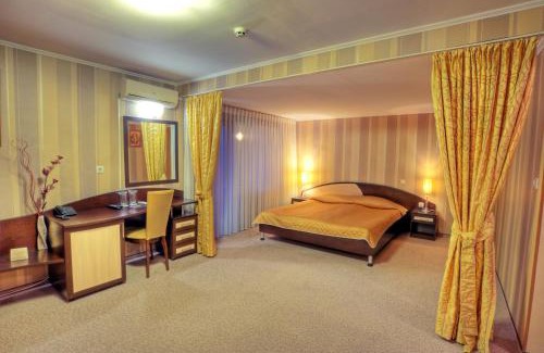 Smolyan Hotel | Luxor Hotel