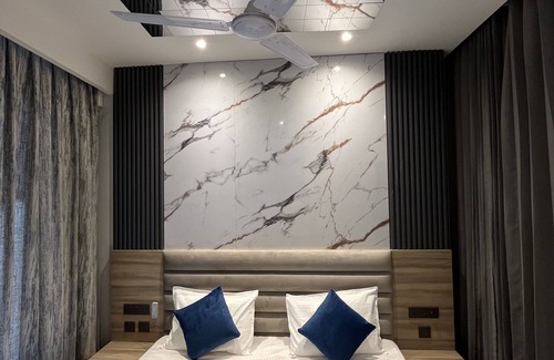 Noida Apartment | LUXSUGERO TWO