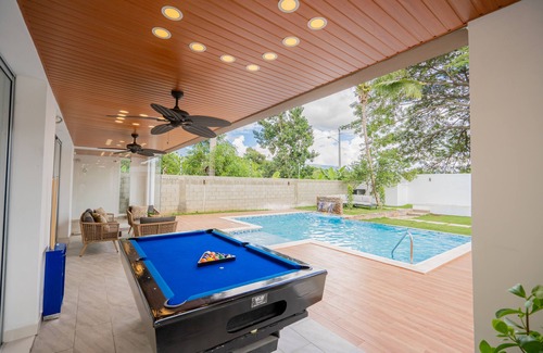 Villa Gonzalez Villa | Luxurious Family Villa - Located Santiago de los caballeros.