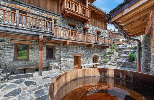 Saint-Martin-de-Belleville Ski Chalet | Luxury chalet in the heart of Saint Martin de Belleville with sauna and Nordic bath