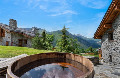 Saint-Martin-de-Belleville Ski Chalet | Luxury chalet in the heart of Saint Martin de Belleville with sauna and Nordic bath