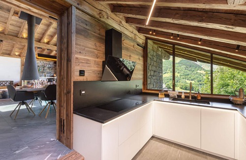 Saint-Martin-de-Belleville Ski Chalet | Luxury chalet with hot tub, sauna, and cinema