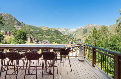 Saint-Martin-de-Belleville Ski Chalet | Luxury chalet with hot tub, sauna, and cinema