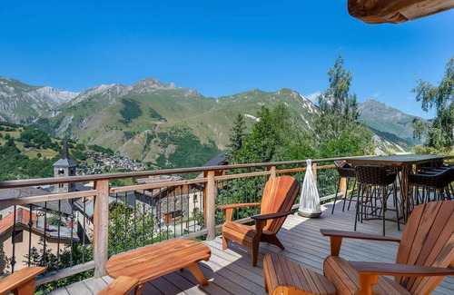 Saint-Martin-de-Belleville Ski Chalet | Luxury chalet with hot tub, sauna, and cinema