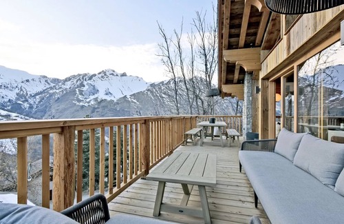 Saint-Martin-de-Belleville Ski Chalet | Luxury chalet with indoor pool and sauna - 5 bedrooms, 12 pers., near slopes and shops