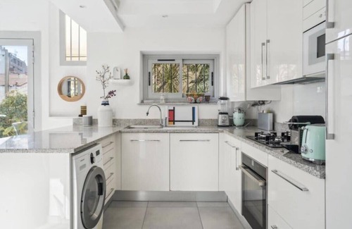 Gambetta Apartment | Luxueux appartement avec terrasse et parking