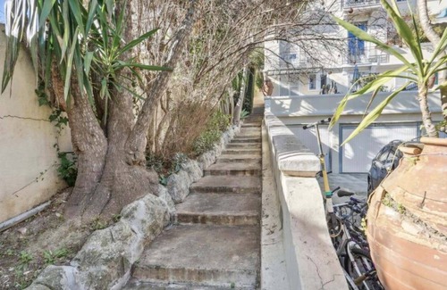 Gambetta Apartment | Luxueux appartement avec terrasse et parking