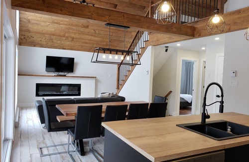 Notre-Dame-de-la-Merci Cottage | Luxueux Chalet Rustik à Saint-Donat