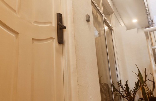 Kaduwela Apartment | Luxury 3BR Condo in Rajagiriya, Colombo/Sleeps 6/Fast WiFi - OLIVE HAVEN