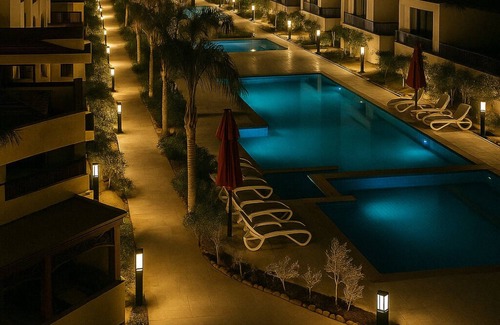 Al-Manasrah Ski Chalet | Luxurious Chalet in Porto Said with Beachfront