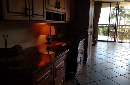 Kihei Condo | LUXURIOUS ~ 1 bdrm 2 bath Sleeps 4 ~ BEAUTIFULLY DECORATED OCEAN FRONT CONDO