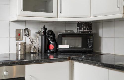 City of Westminster Apartment | Luxurious 1-Bedroom Penthouse on Oxford Street 11G
