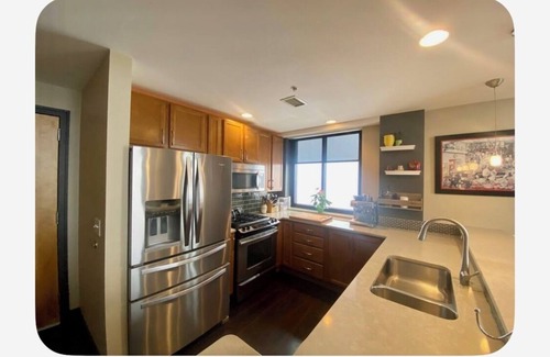 Downtown Condo | Luxurious 11th-Story Condo in the heart of Grand Rapids