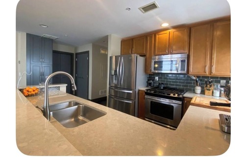 Downtown Condo | Luxurious 11th-Story Condo in the heart of Grand Rapids