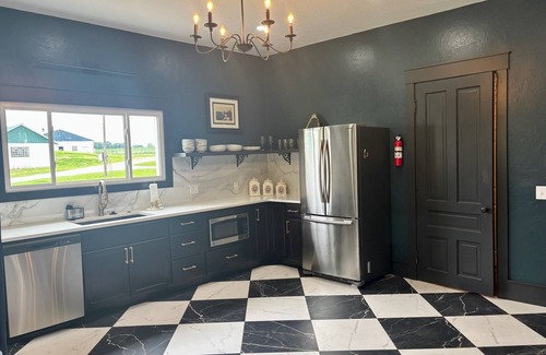 Wooster Other | Luxurious 1880's Farmhouse