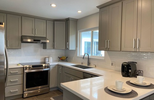 Los Gatos Condo | Luxurious 2 bed/2 bath, EV charger, comfortable, convenient location.