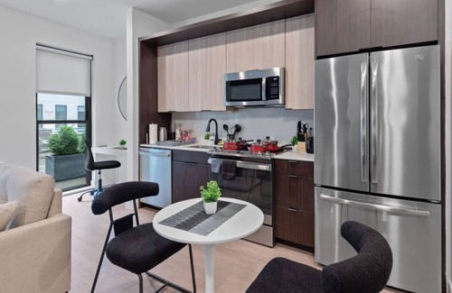 Pendleton Apartment | Luxurious 2 Bed Suite—in OTR Cincinnati!