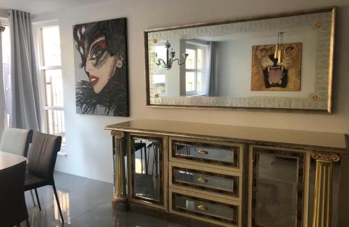Gartnerplatz Apartment | Luxurious 2 Bedroom Apartment Old City