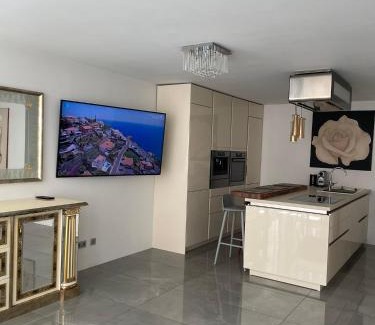 Gartnerplatz Apartment | Luxurious 2 Bedroom Apartment Old City