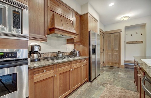 River Run Condo | Luxurious 2 BR in River Run Village Featuring Ski in ski-out, no cleaning fees by RedAwning