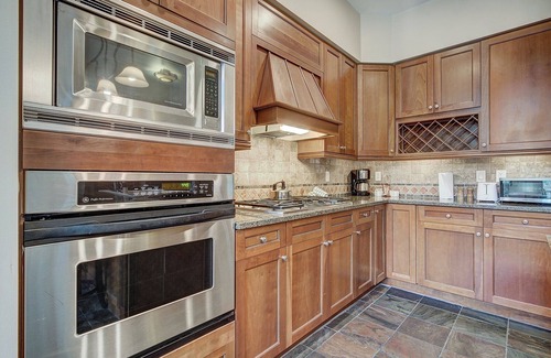 River Run Condo | Luxurious 2 BR in River Run Village with Ski in ski out- No Cleaning Fee by RedAwning