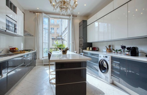 Faubourg-du-Roule Apartment | Luxurious 200m² 5BR Champs Elysées 1min - Rare Gem
