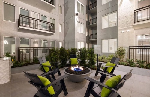The Galleria Apartment | Luxurious 2bed/2bath Apartment in The Galleria