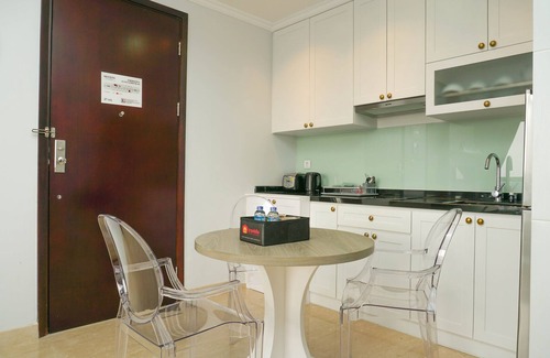 Cikini Apartment | Luxurious 2BR with Private Lift at Menteng Park Apartment