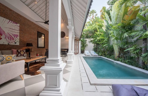 Drupadi House | Luxurious 3 BDR Villa in the Heart of Seminyak