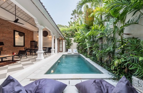 Drupadi House | Luxurious 3 BDR Villa in the Heart of Seminyak