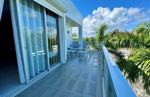 Punta Cana Village Apartment | Luxurious 3 bedroom penthouse in the heart of Punta Cana village