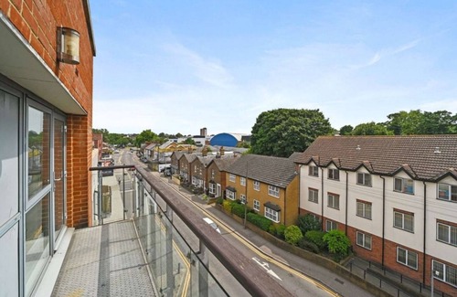 Chelmsford Apartment | Luxurious 3 Bedroom Penthouse in City Centre