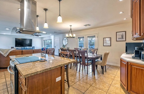 Scottsdale Highlands House | Luxurious 3 Bedroom Home w Heated Pool, BBQ & Firepit