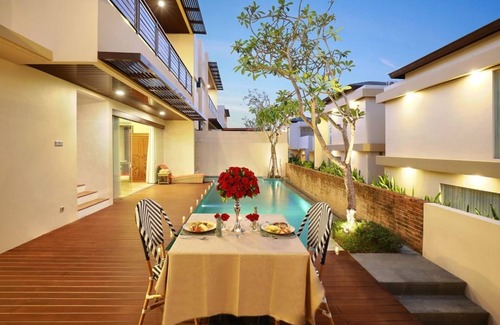 Kampial Villa | Luxurious 3 BR Villa Near Highest Statue of Wisnu in Nusa Dua